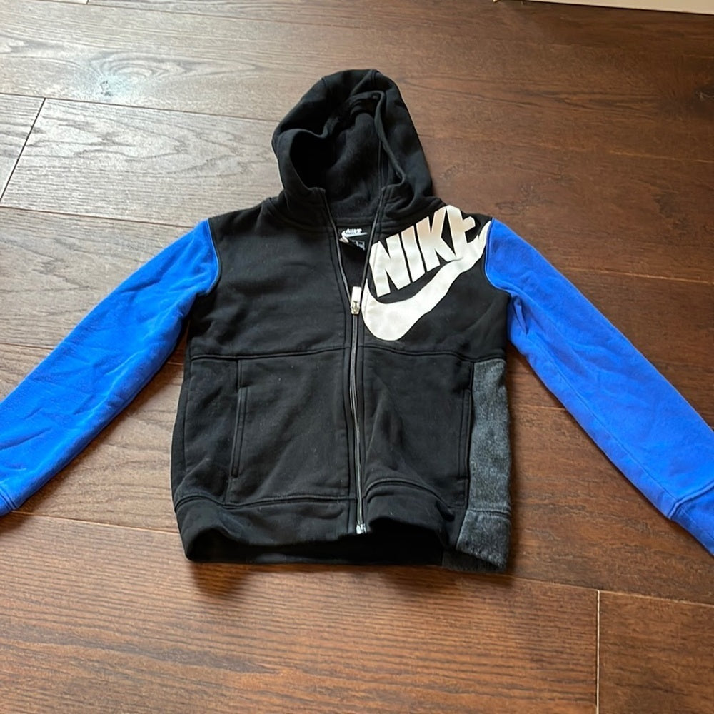 Nike Boys Zip Up Hooded Sweatshirt Size 5-6