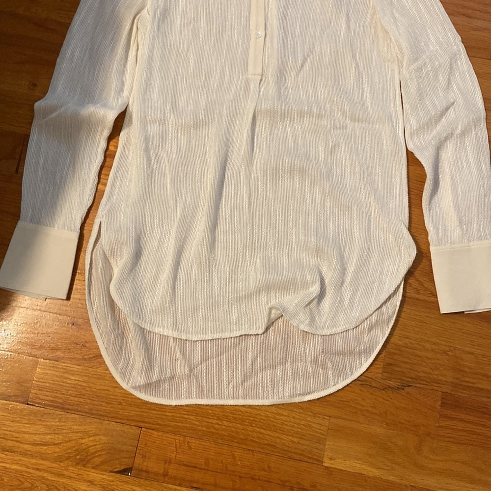 WOMEN’S Vince long sleeved top. Cream. Size 0