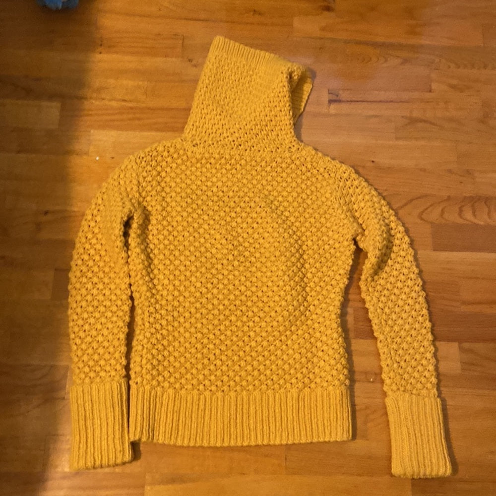 Women’s Lauren Hansen sweater. Yellow. Size S