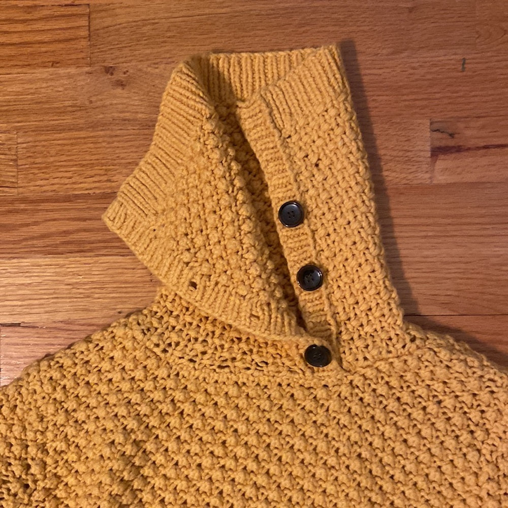 Women’s Lauren Hansen sweater. Yellow. Size S