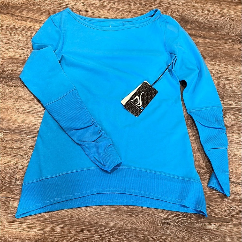 NWT Nancy Rose Performance Essential Sweatshirt - Size 4