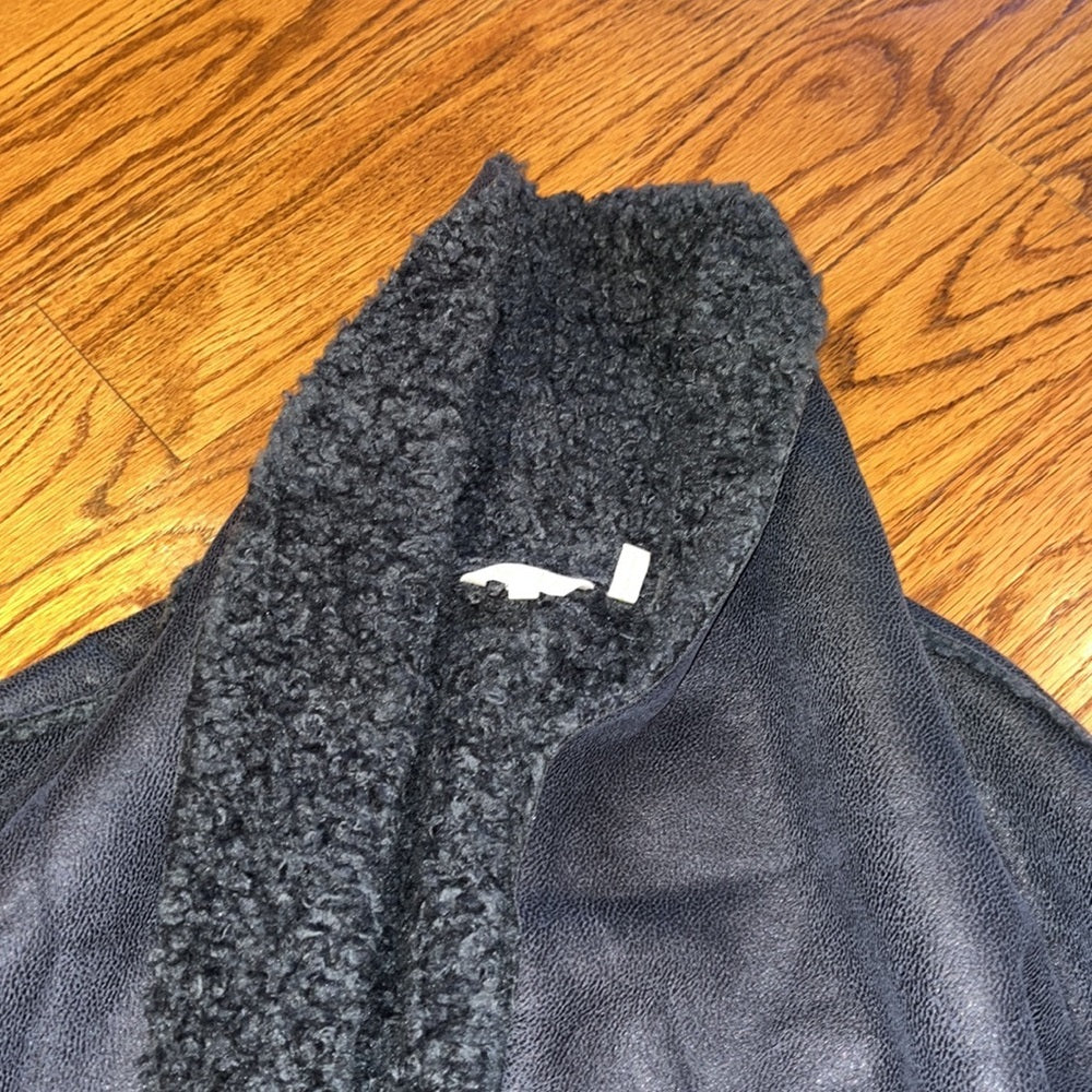 Nic + Zoe Woman’s Black Fur Lined Jacket Size XS
