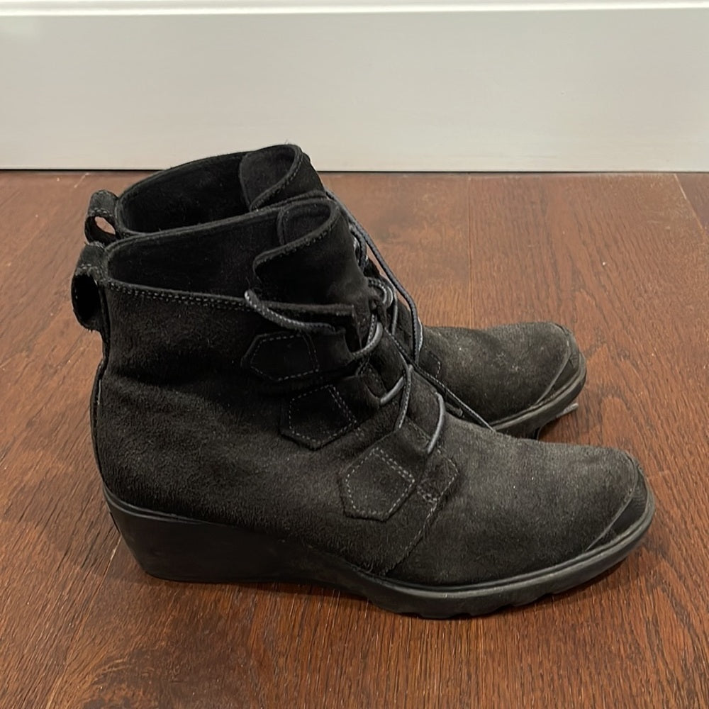 Sorel Women’s Black Boots Size 9