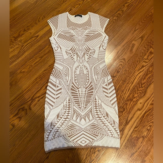 RVN White and Tan Patterned Dress Size Small