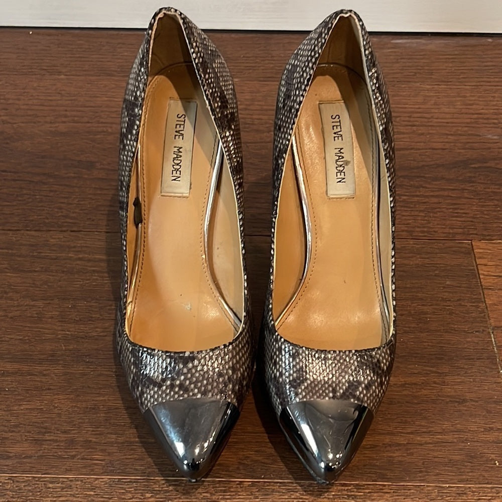 Steve Madden Women’s Snakeskin Pump Size 7.5