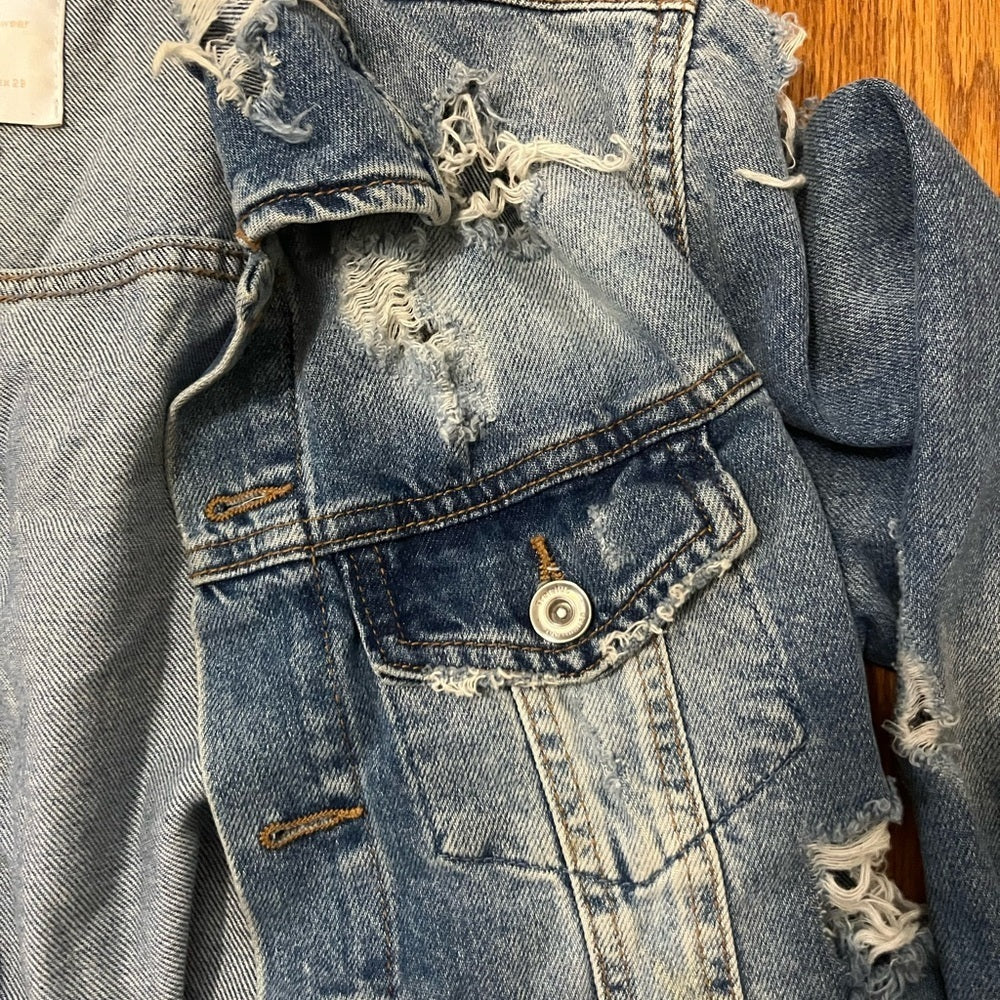 Zara Women’s Jean Jacket Size Medium