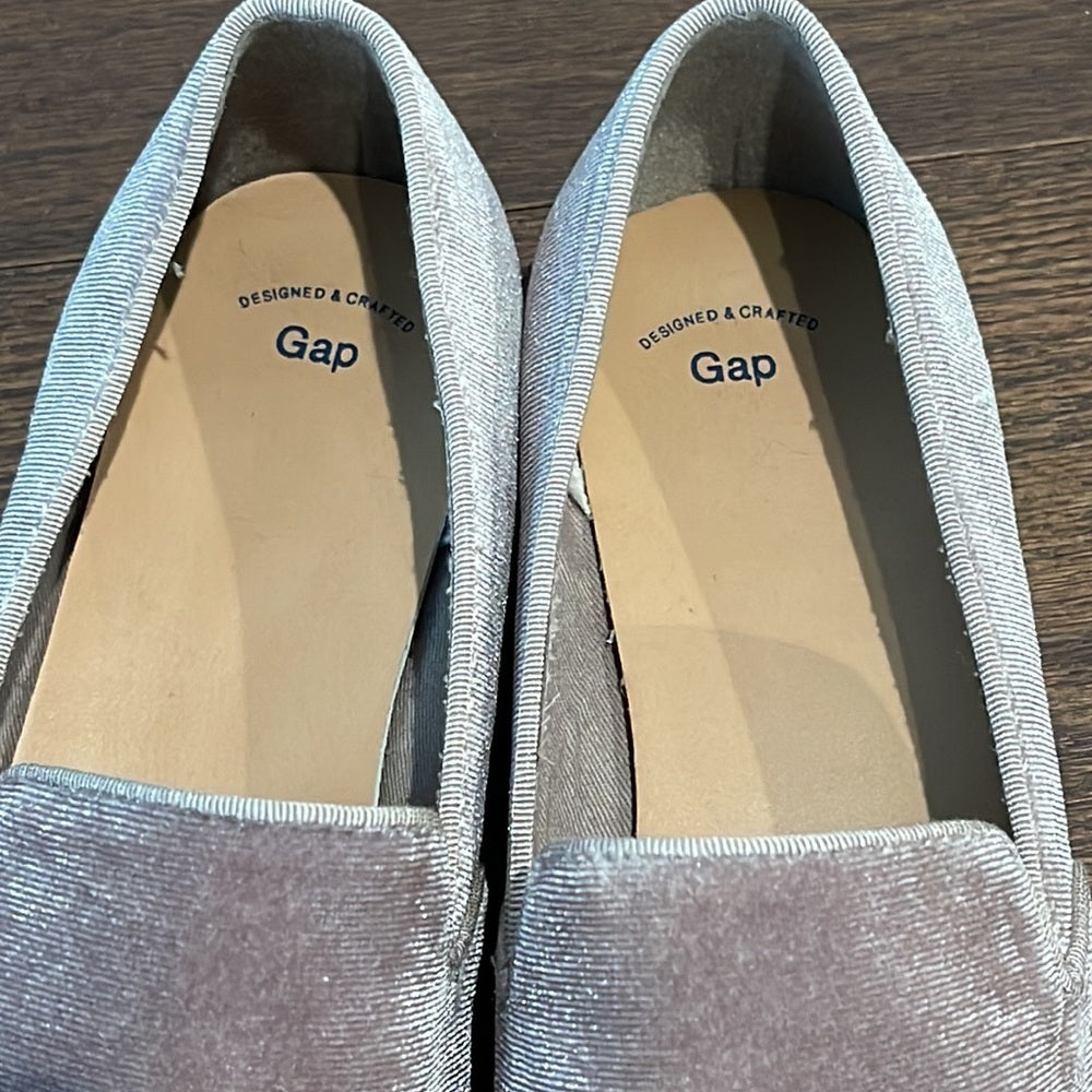 GAP Women’s Slip On Shoes Size 7