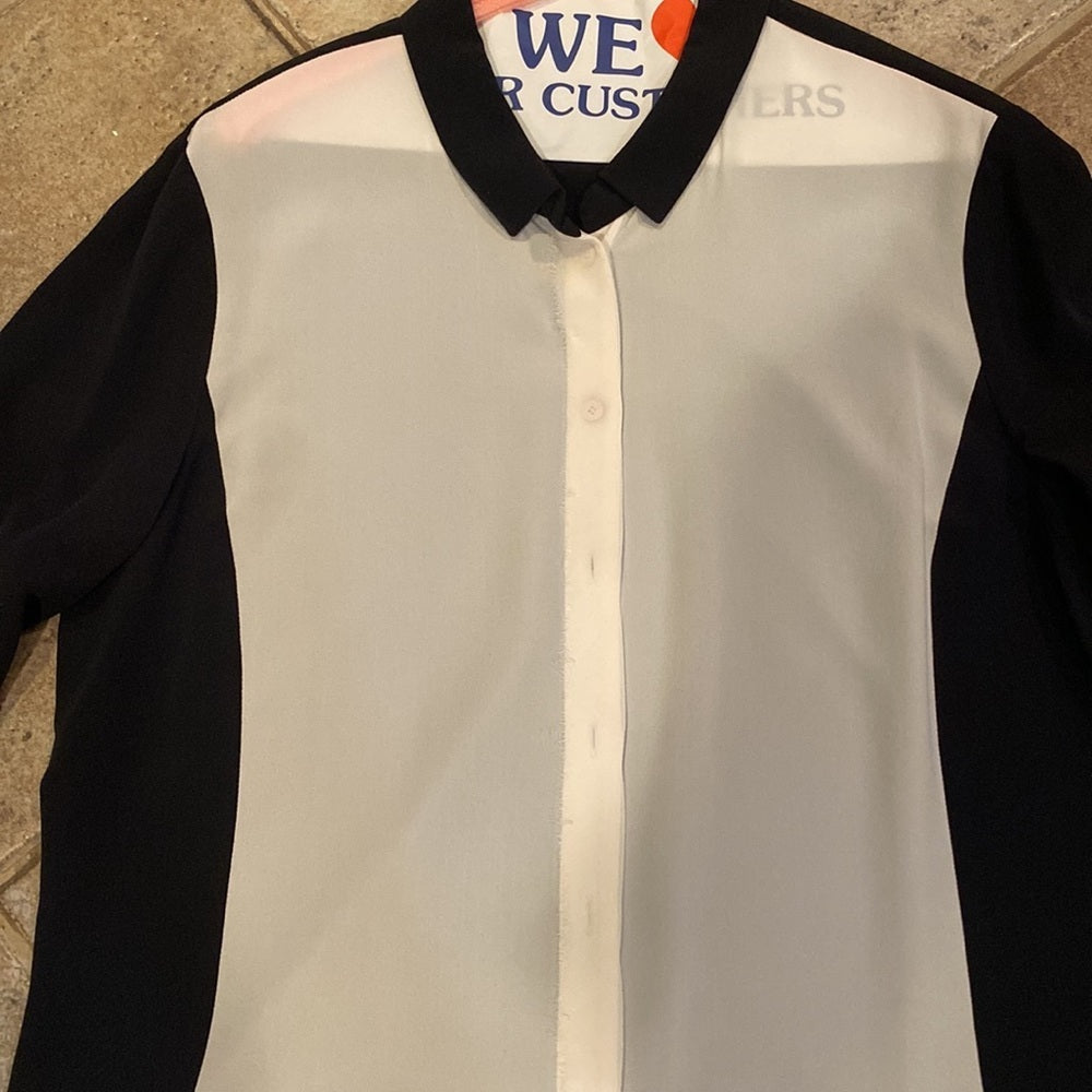 Elie Tahari Black and white button down shirt size medium