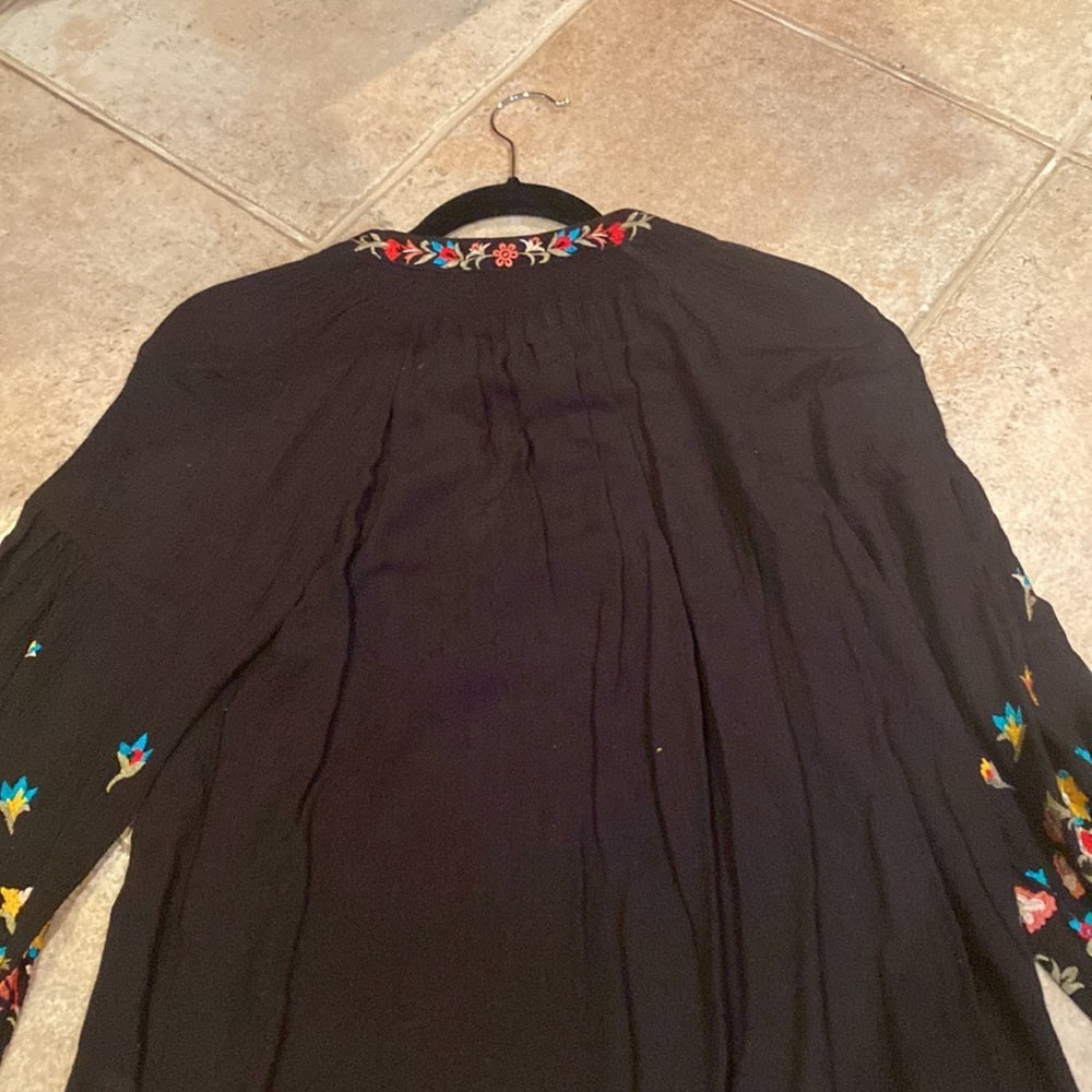 Maeve floral black blouse size small