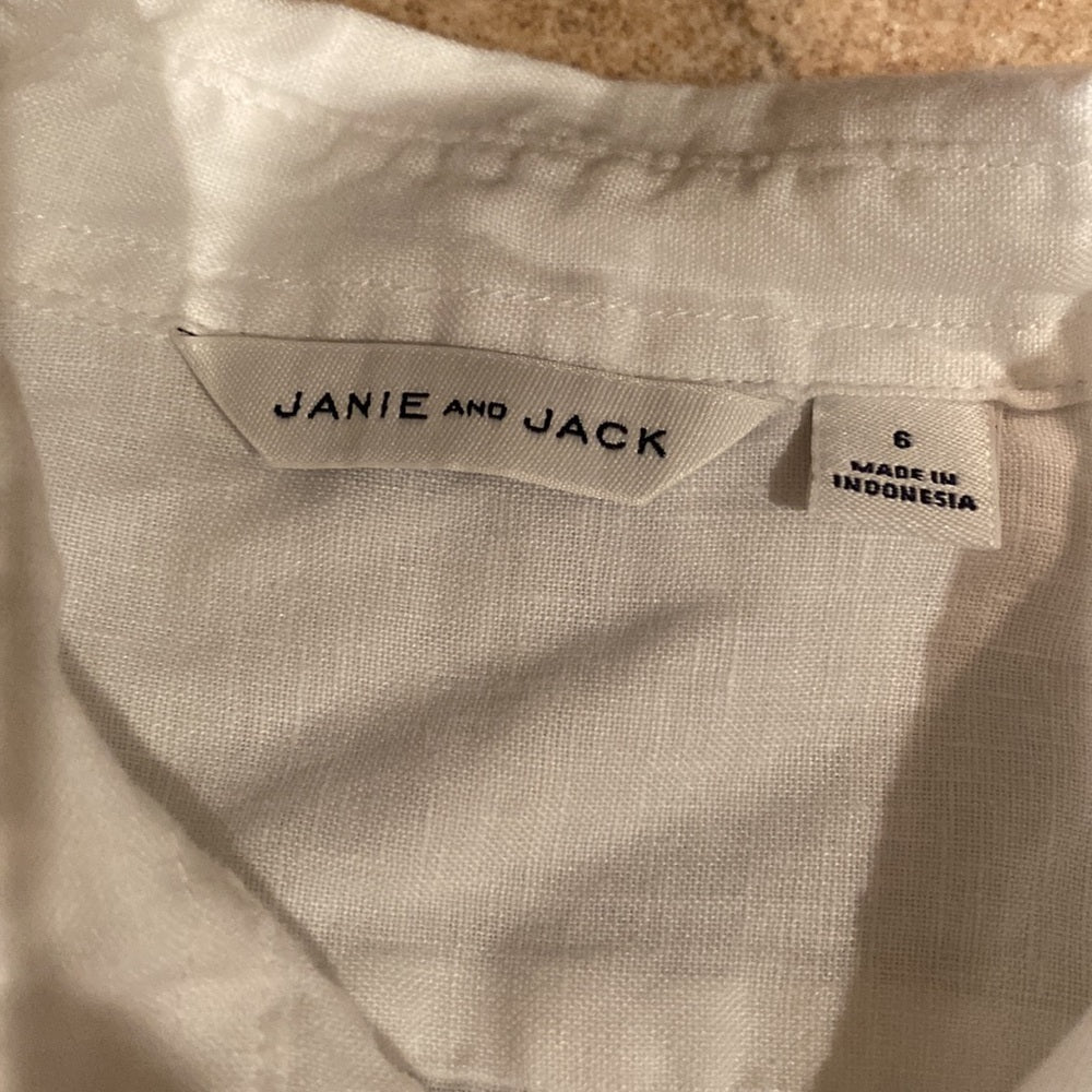 Janie and Jack boys white button down shirt size 6