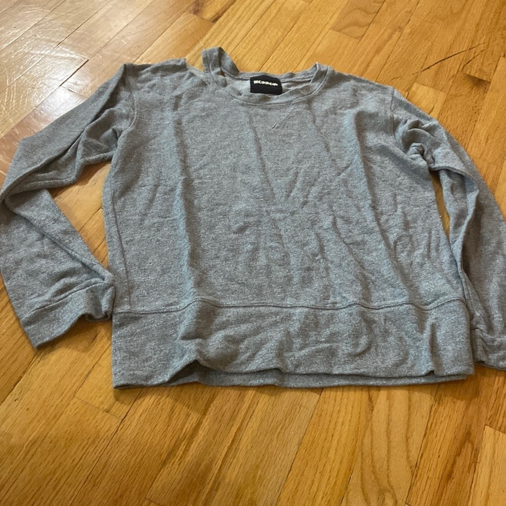 Women’s Monrow top. Grey. Size M