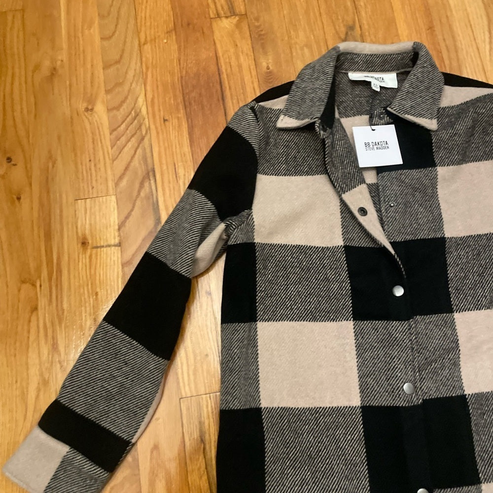 NWT BB Dakota Black and Beige Plaid Jacket Size XS