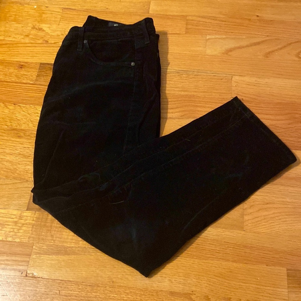 Women’s AG corduroy pants. Black. Size 29R