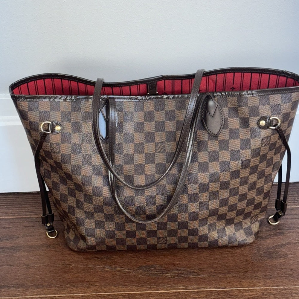 Louis Vuitton Neverfull MM Damier Ebene Cherry Inside