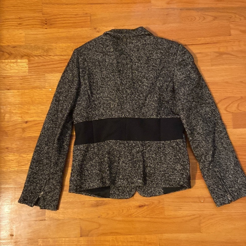 Women’s MaxMara jacket. Black/grey. Size 6