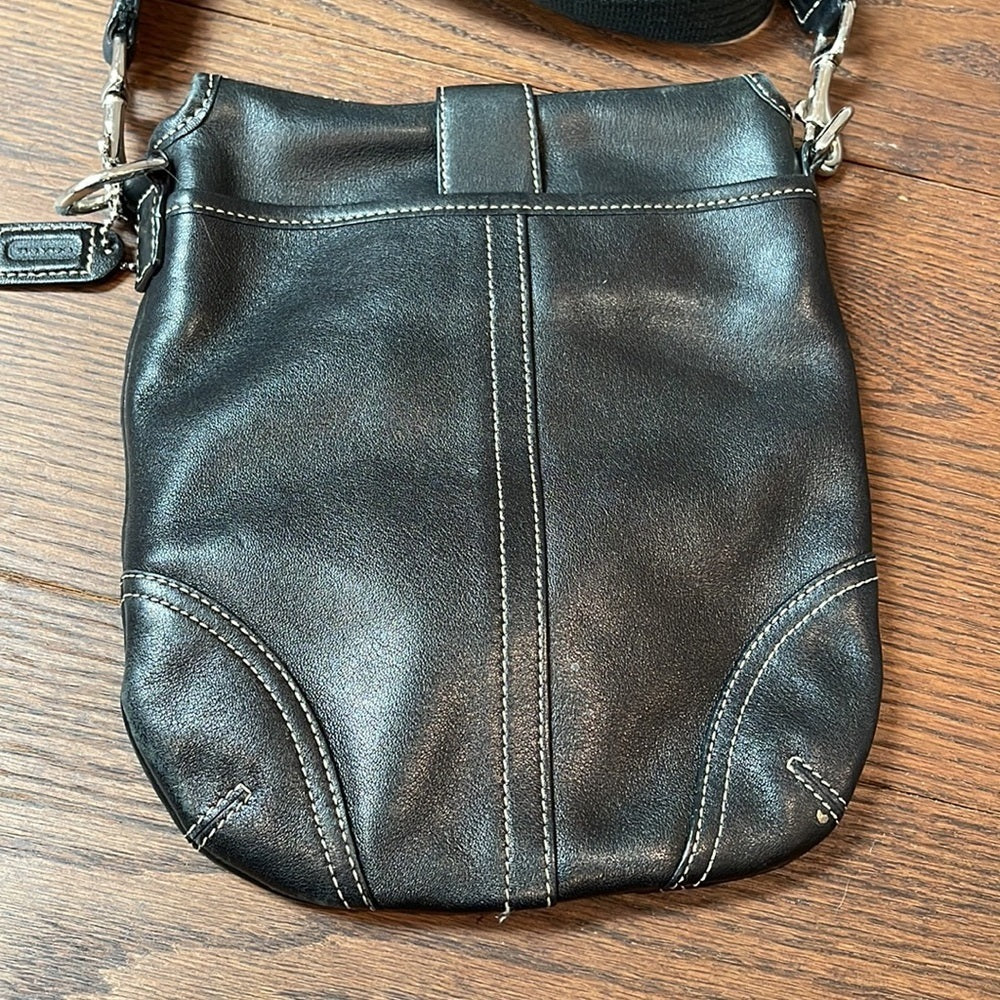 Coach Women’s Black Leather Crossbody Bag