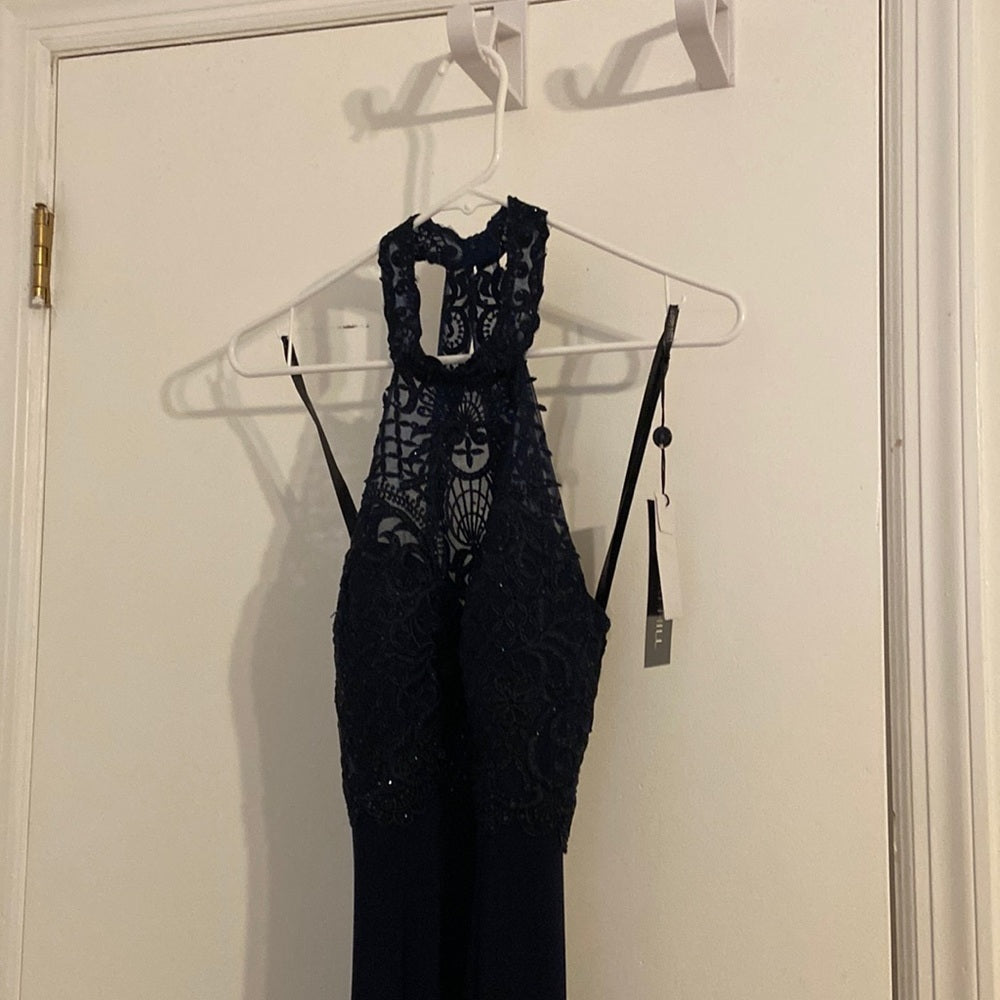 NWT Women’s Sherri Hill evening gown. Navy blue. Size 8.