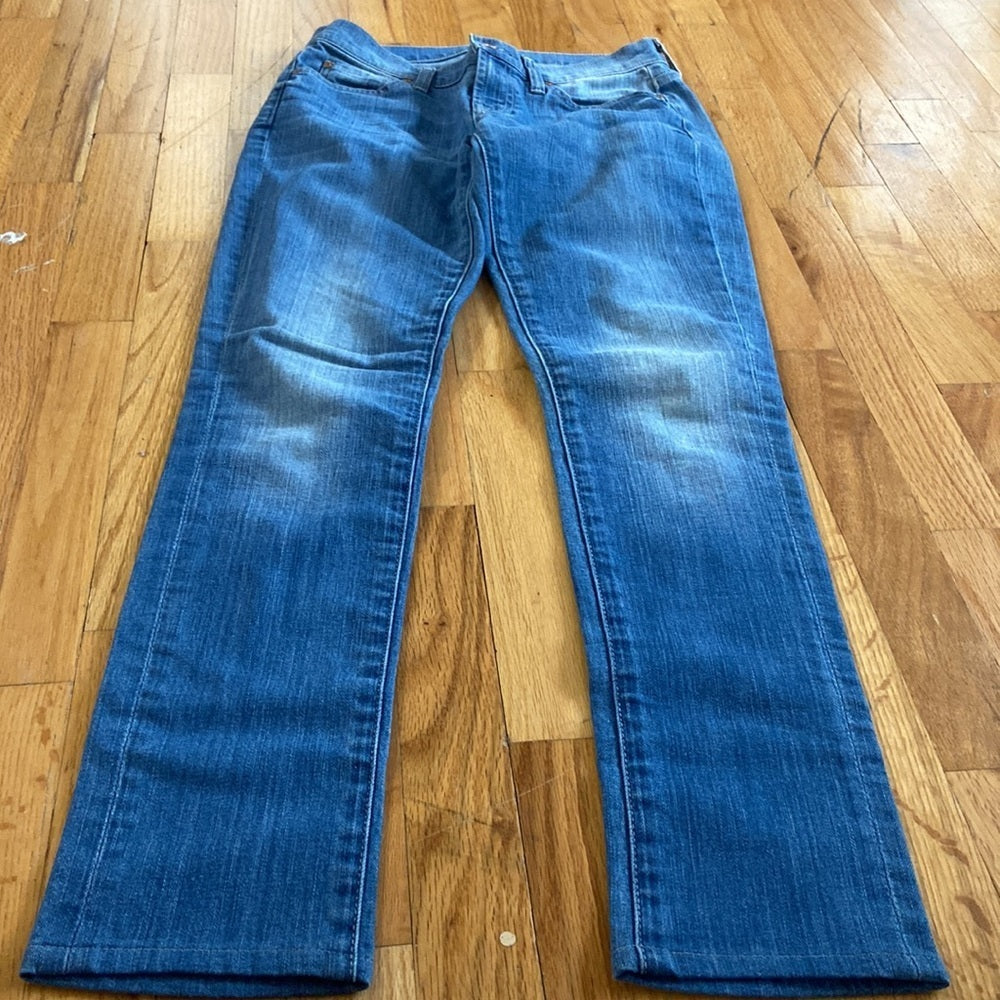 Women’s 7 for all mankind jeans. Blue. Size 26