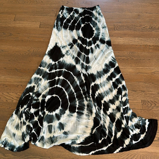 NWT Poof Excellence Women’s Tie-Dye Maxi Skirt/Strapless Dress - Size Medium