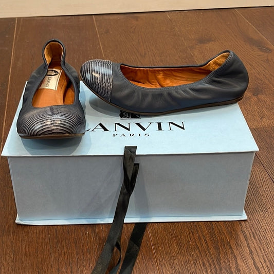 Lanvin Navy women’s Flats Size 5