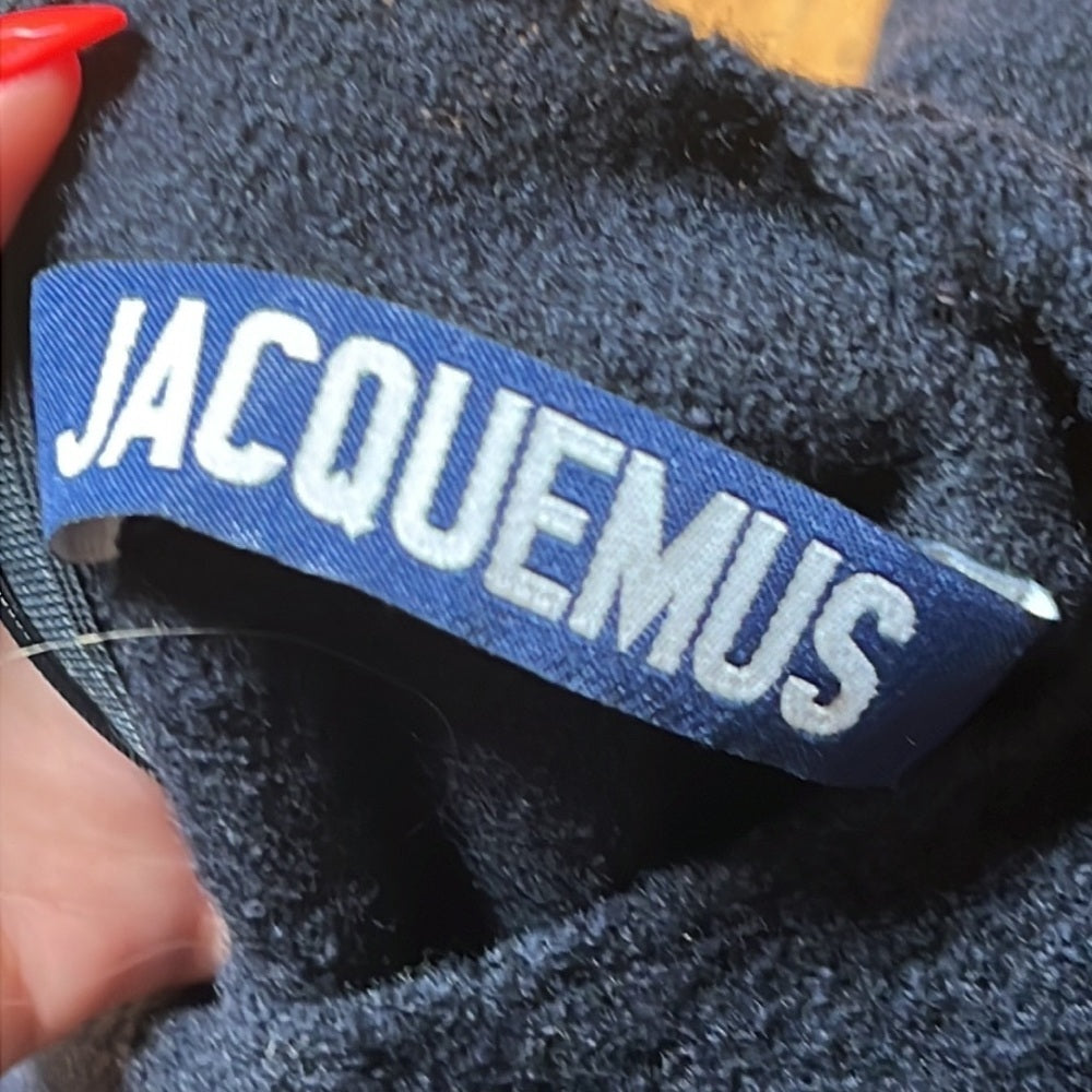 Jacquemus Women’s Navy Blue Fuzzy Cropped Sweater Size 38