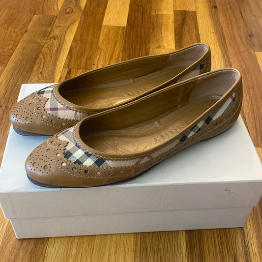 Burberry Women’s Brown Checkered Flats Size 40