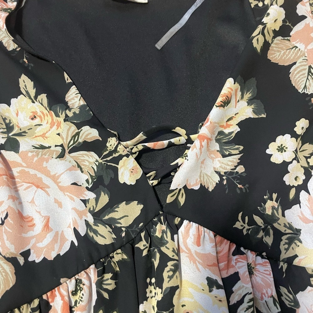 Sadie & Sage Black Rose Floral Dress Size Large