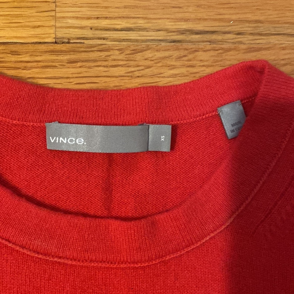 Women’s Vince. Sweater. Red. Size XS