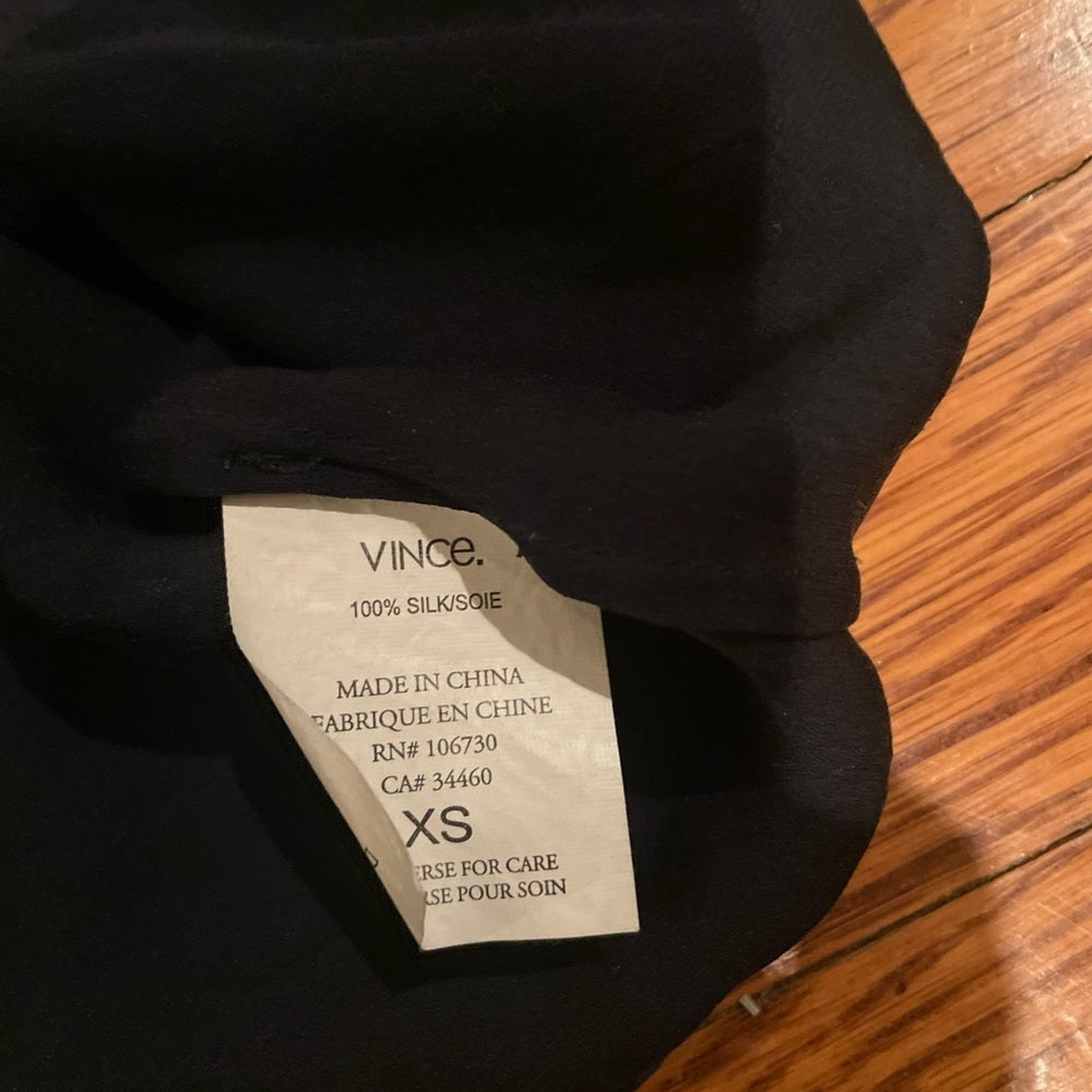 Vince Black V-Neck Tee Shirt Size XS