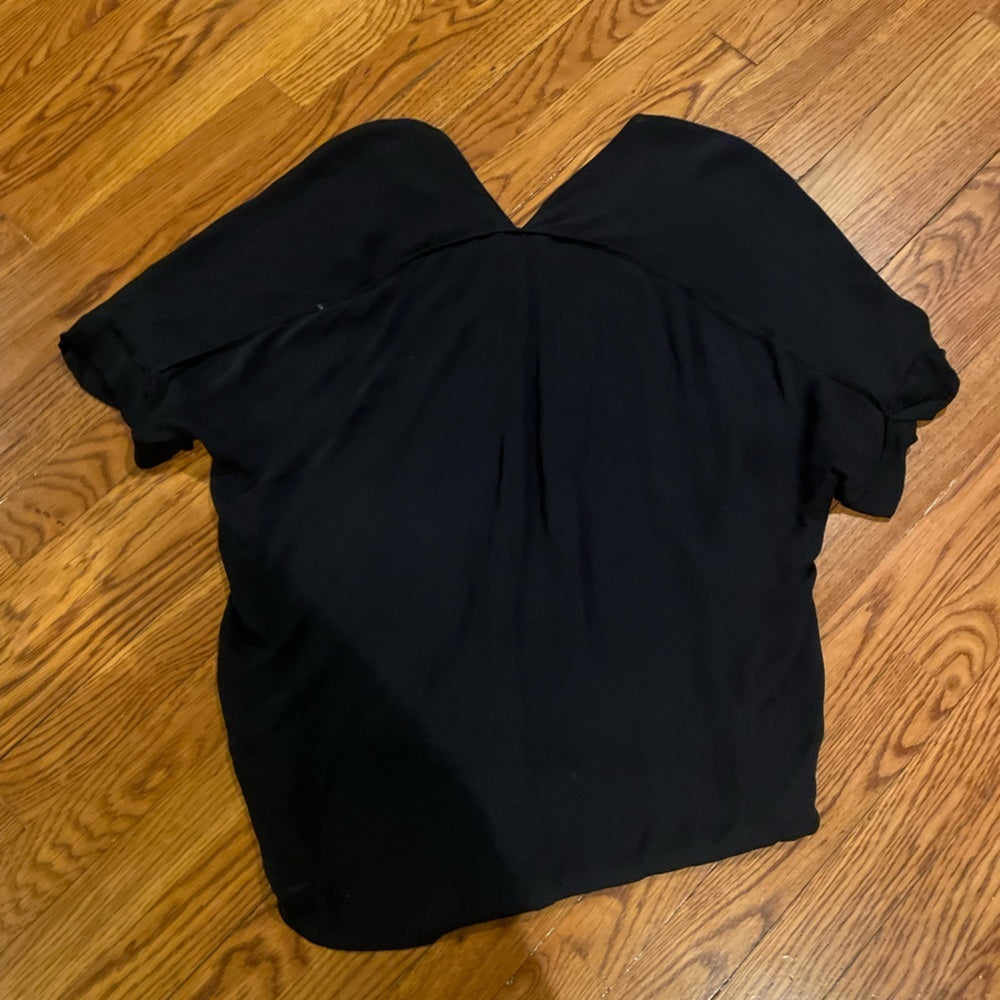 Vince Black V-Neck Tee Shirt Size XS