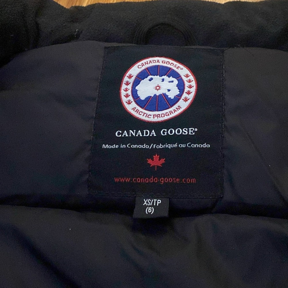 Canada Goose Girls Black Puffer Vest Size XS