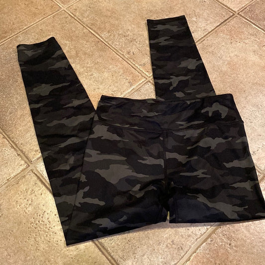 Athleta Girls Black Camo Leggings Size XXL