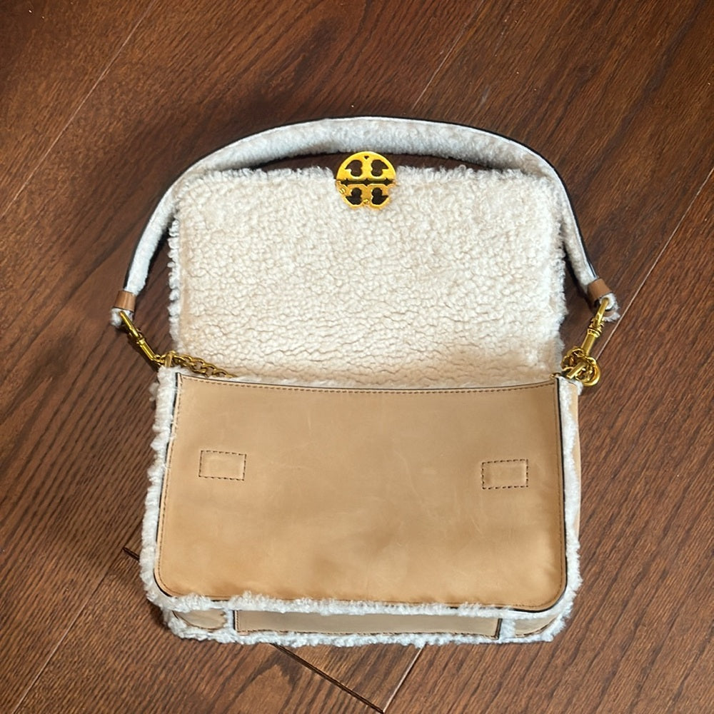 NWOT Tory Burch Chelsea Shearling Convertible Natural Shoulder Bag