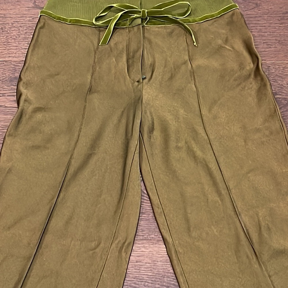 NWT Christian Dior Green Pants Size 8