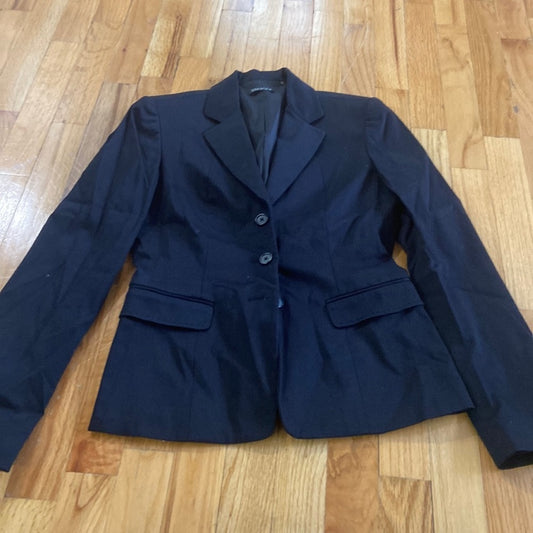 Women’s Tahari blazer. Black. Size 2