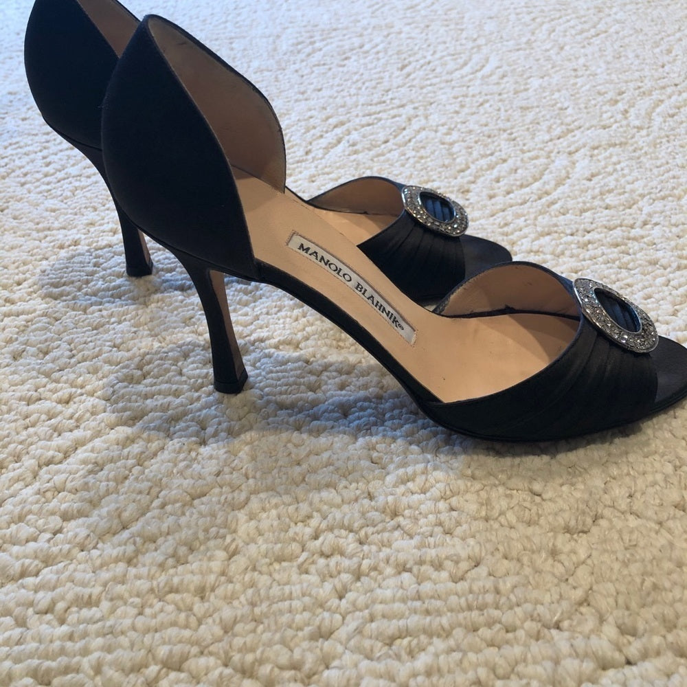 MANOLO Blahnik Black Dress Shoes Size 8