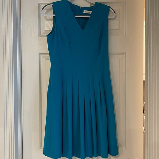 Calvin Klein Blue/Green Women’s Dress Size 6