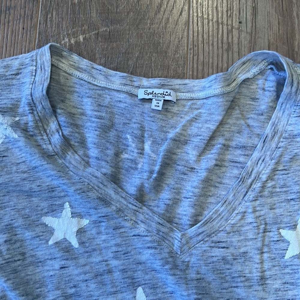 Splendid Woman’s Gray Star Design V-Neck T-Shirt Size Medium