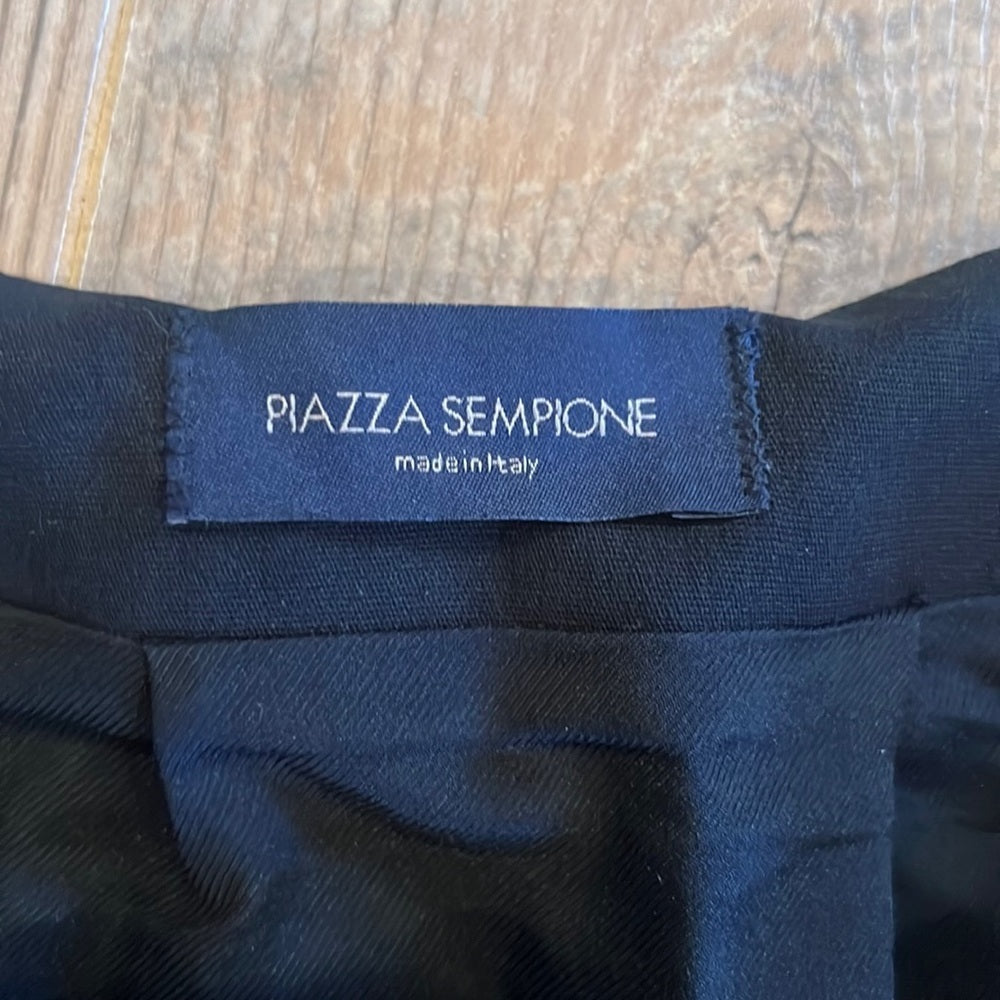 Piazza Sempione Woman’s Size Large