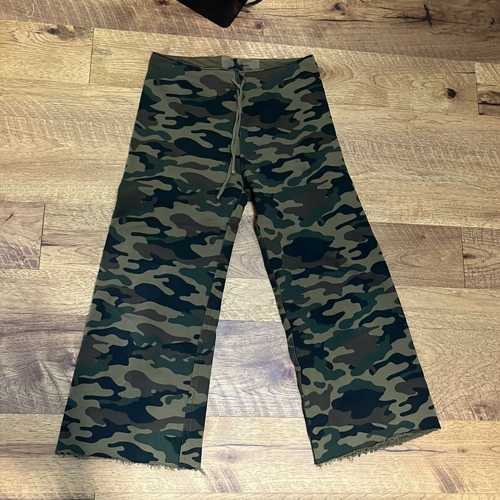 Nili Lotan Woman’s Camo Pants Size XS