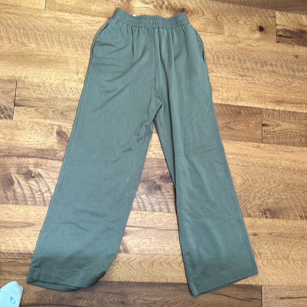 NWT Stateside Women’s Green Wide Leg Sweats XS