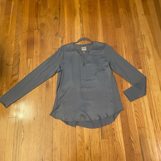 NWT GoSilk Grey Long Sleeve Size Large