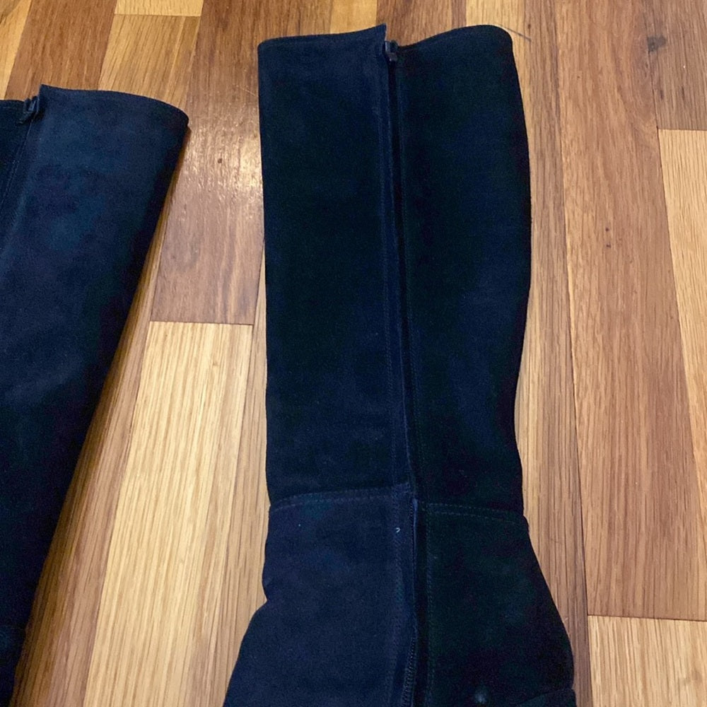 Chuckies Women’s Black Velvet Heeled Knee High Boots Size 37.5