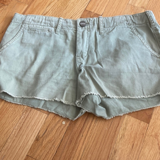 WOMEN’S Sanctuary shorts. Green. Size 28