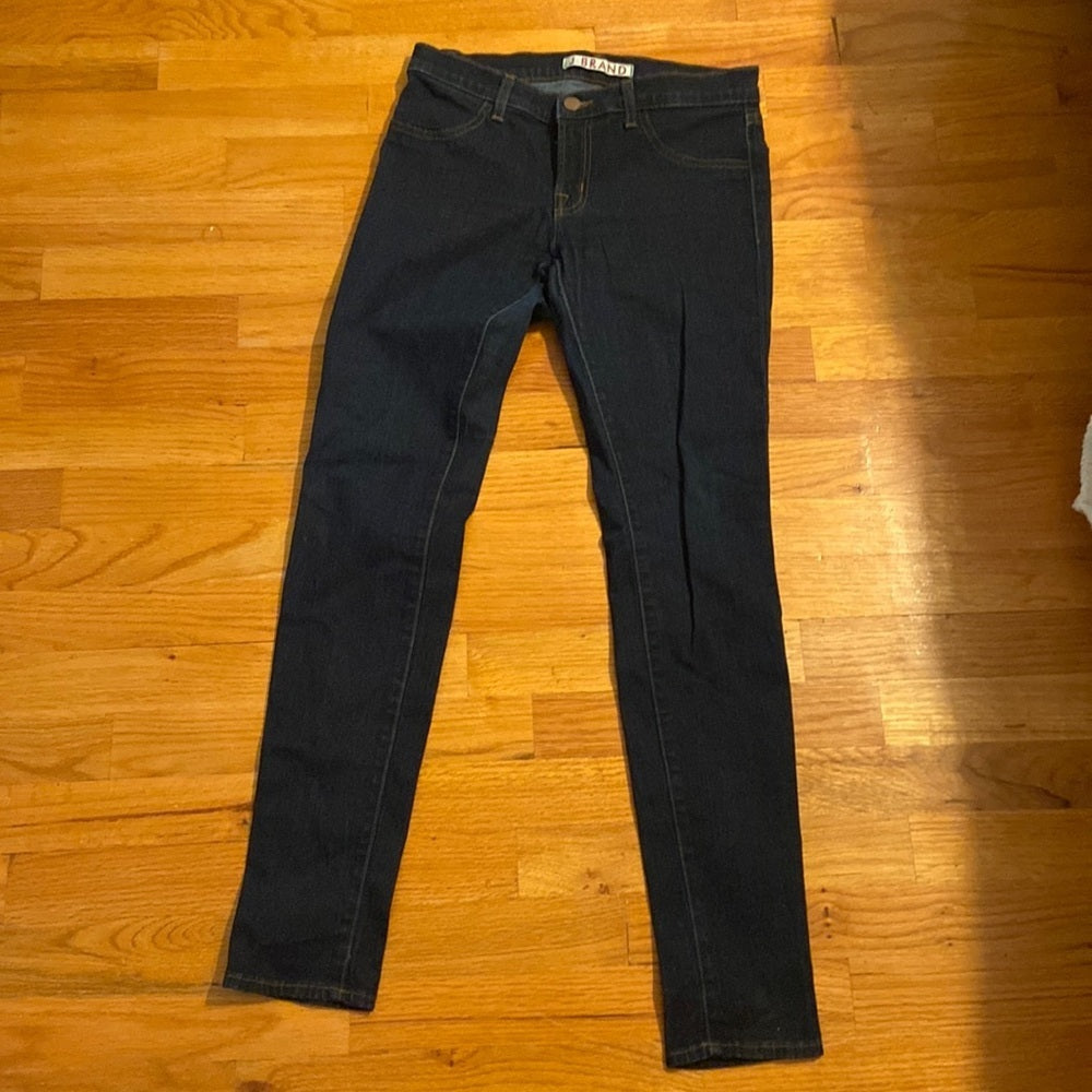 Women’s J Brand jeans. Blue. Size 27