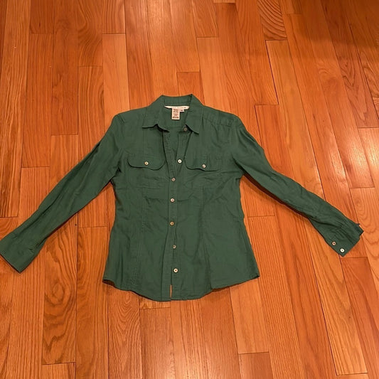 Max Studio Women’s Green Long Sleeve Button Down Size S