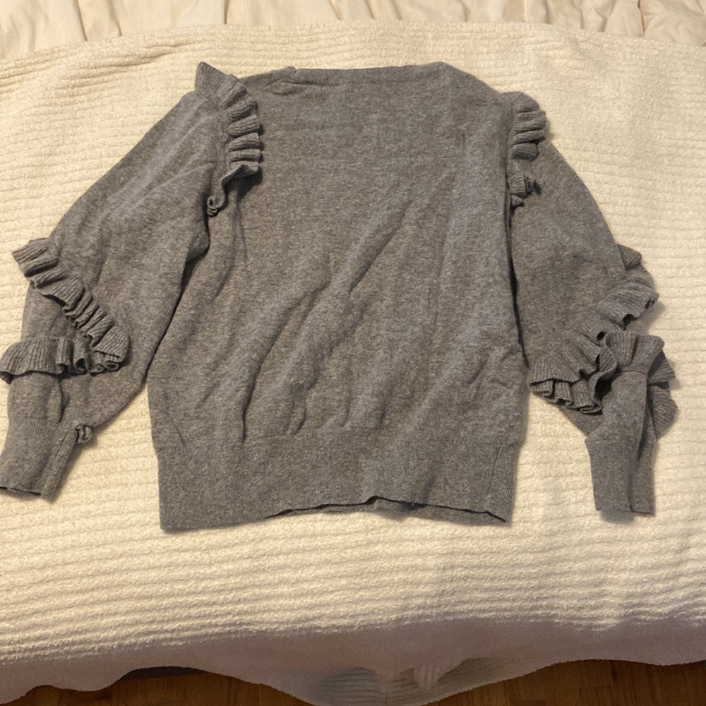 Women’s Banana Republic sweater. Grey. Size L