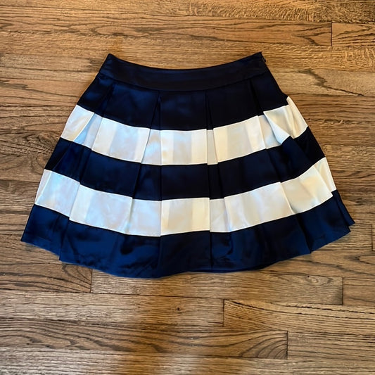 Collective Concepts navy & white pleated skirt size M