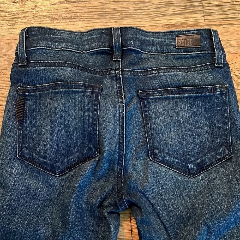 WOMEN’S PAIGE flared blue jeans Size 24