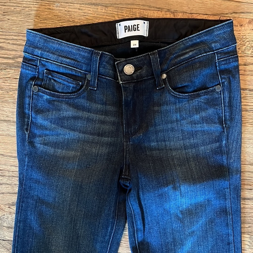 WOMEN’S PAIGE flared blue jeans Size 24